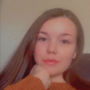 Meet your Posher, Carlyanna